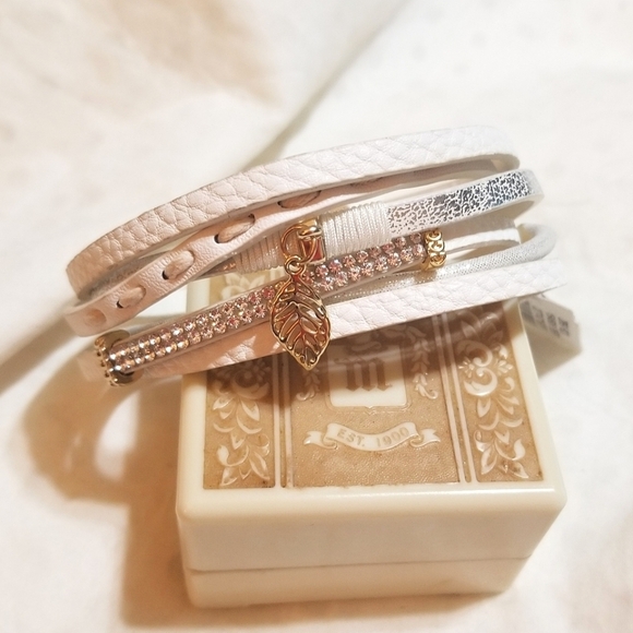 NWT Maurices Leather Rhinestone Charm Bracelet - Picture 2 of 6
